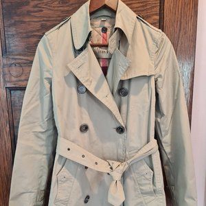 Burberry Trench Coat - Size 4